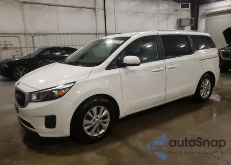 2016 Kia Sedona Lx z USA, uszkodzony, nr VIN KNDMB5C15G6164218